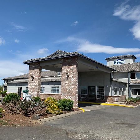 Econo Lodge 토페니시 외부 사진