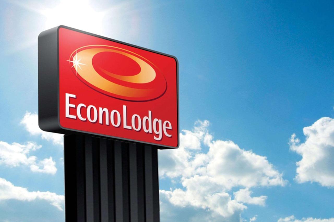 Econo Lodge 토페니시 외부 사진